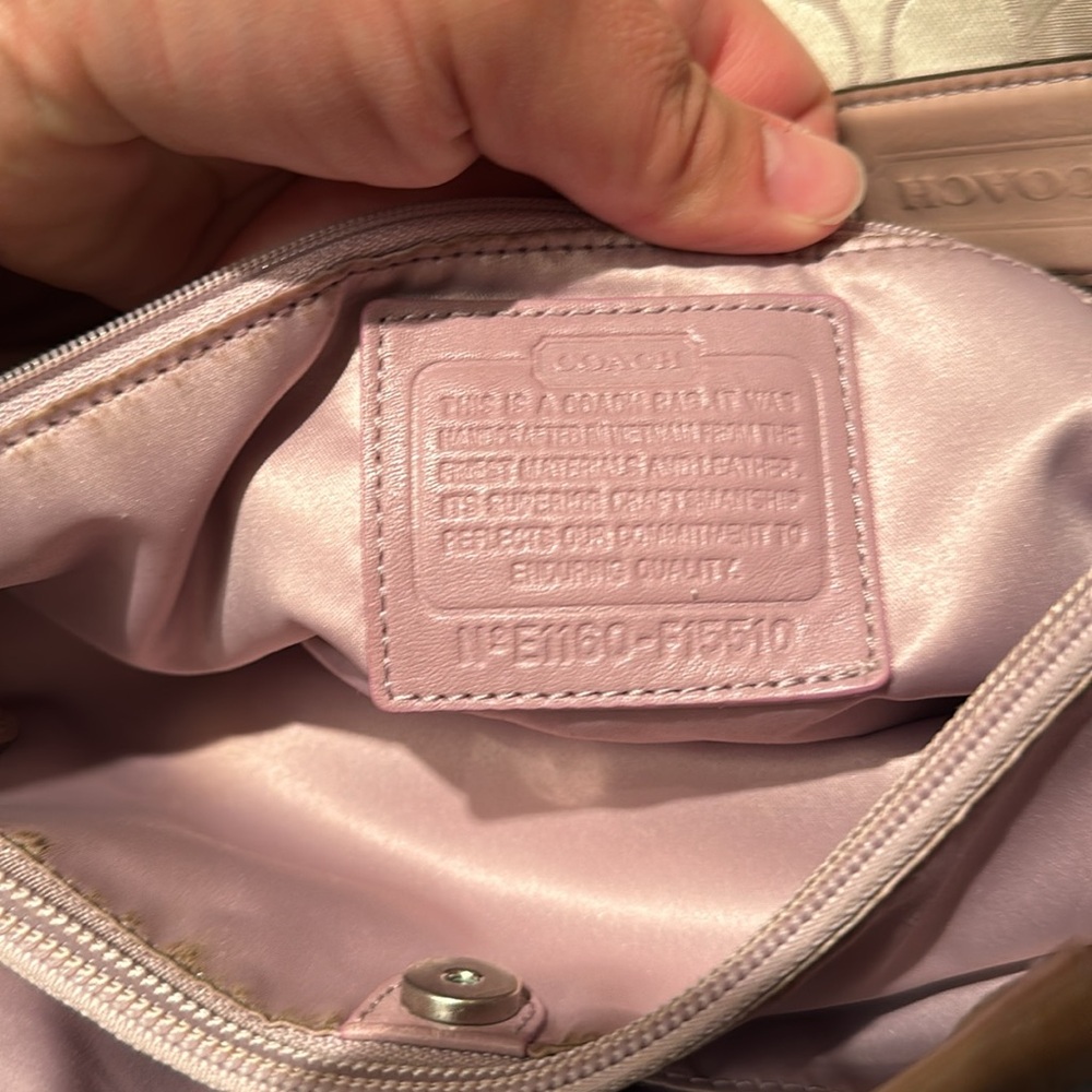 Coach Ashley large shoulder/crossbody - Picture 12 of 17